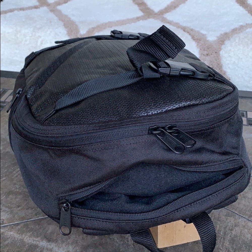 Vans Unisex Essential Skateboard Backpack Laptop - Picture 9 of 16